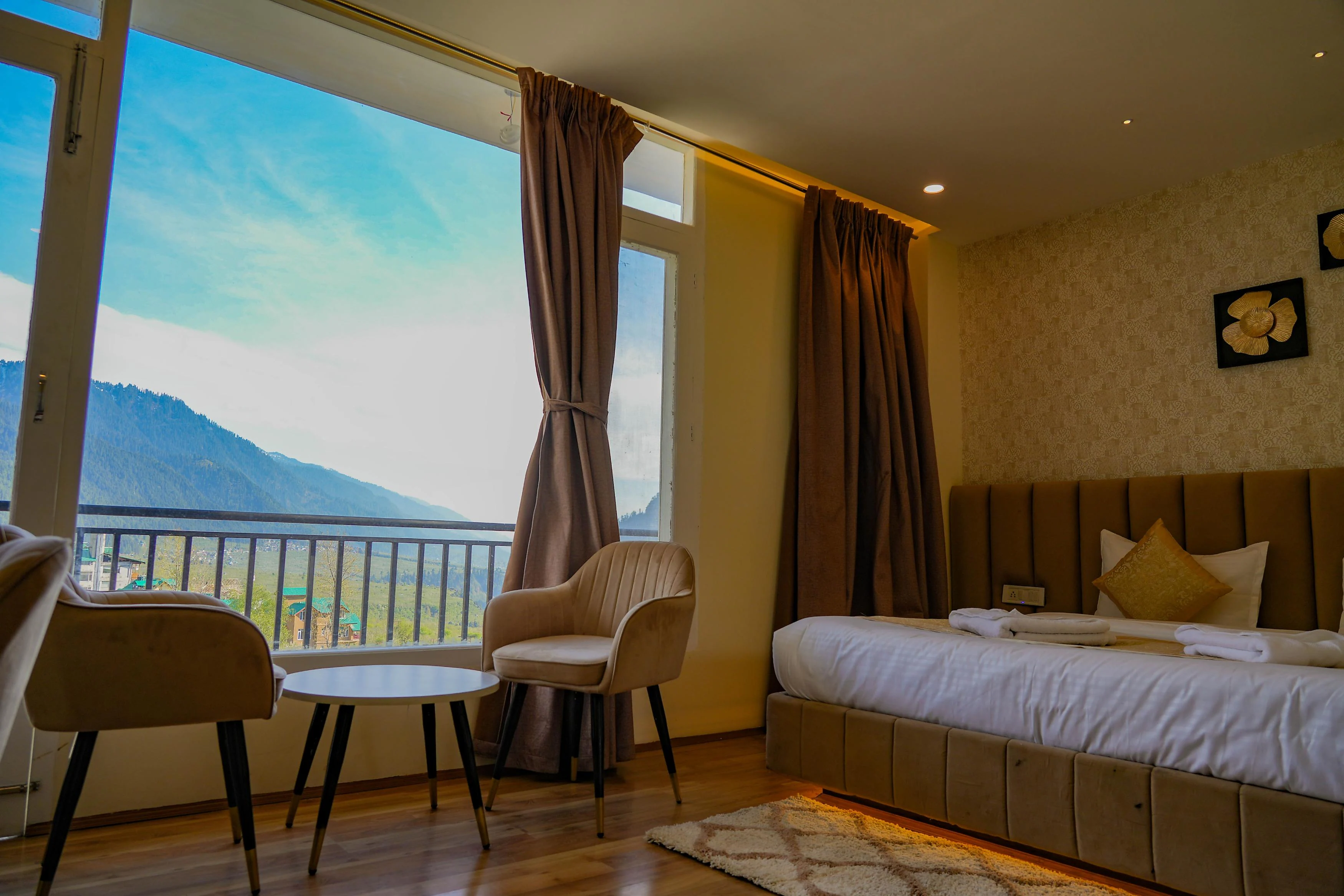 Best view of Hotel Loop Inn - Manali hotel room, amenities, and facilities