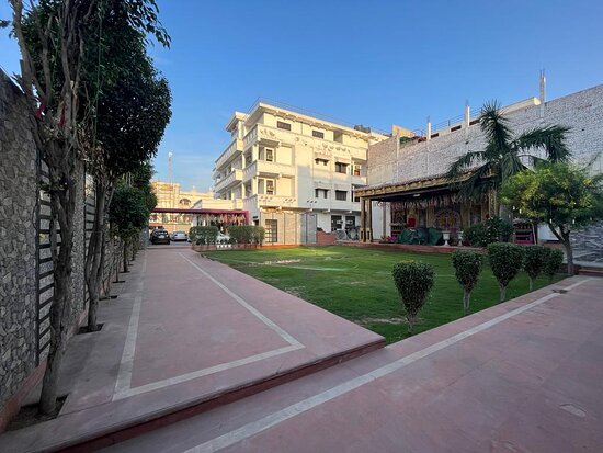 Best view of Hotel Marc Royal, Agra hotel room, amenities, and facilities