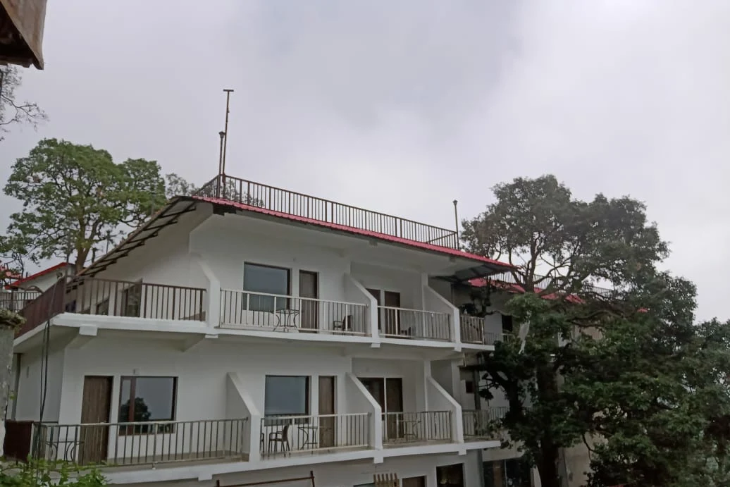 Best view of Hotel Comfort Court hotel room, amenities, and facilities