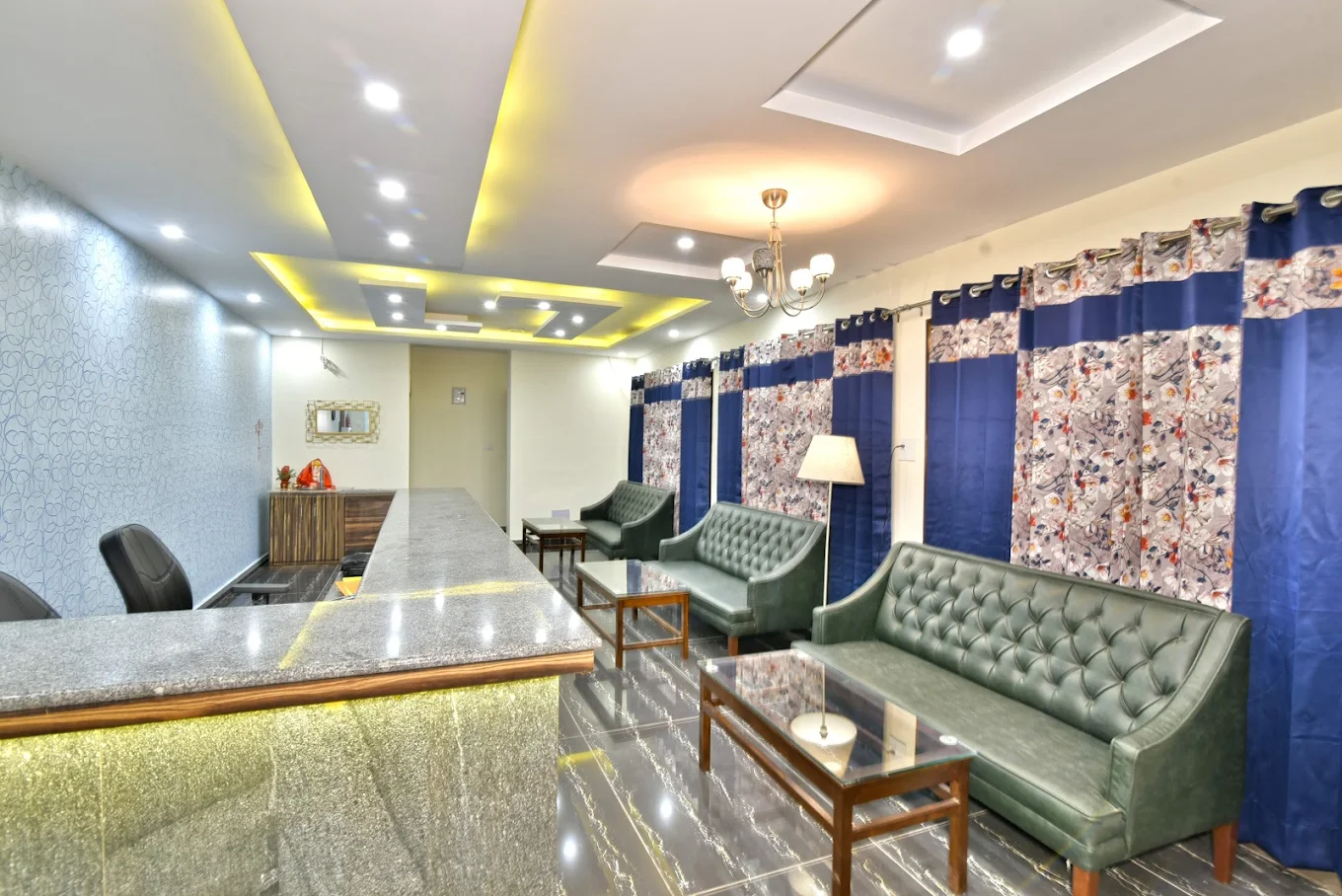 Best view of Hotel Comfort Court hotel room, amenities, and facilities